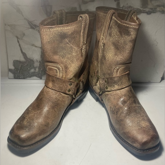 FRYE boots leather made in U.S.A sz 8 M